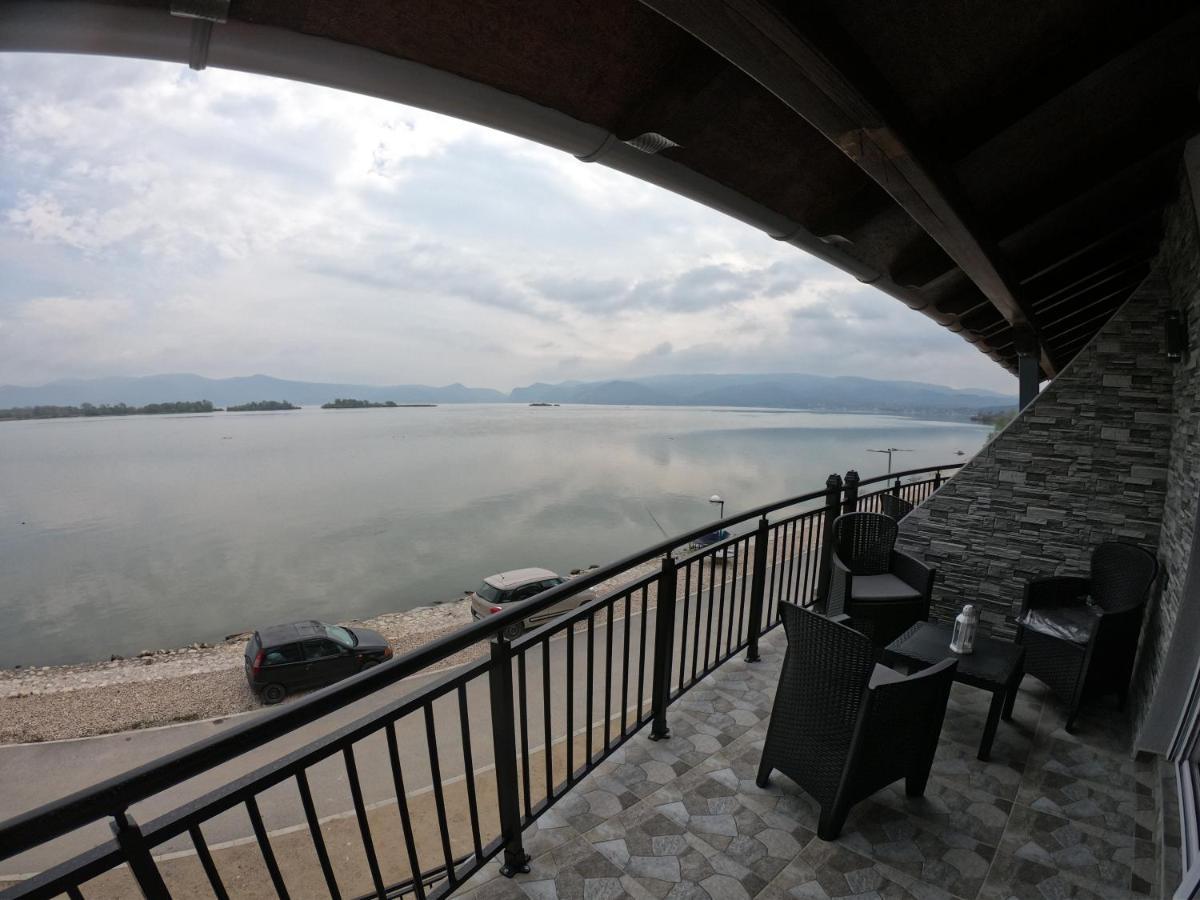 Vila Memphis Golubac Esterno foto
